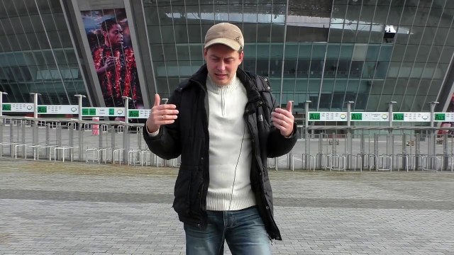 Житель Донецка показал, что случилось с автосалонами, работавшими в городе до войны