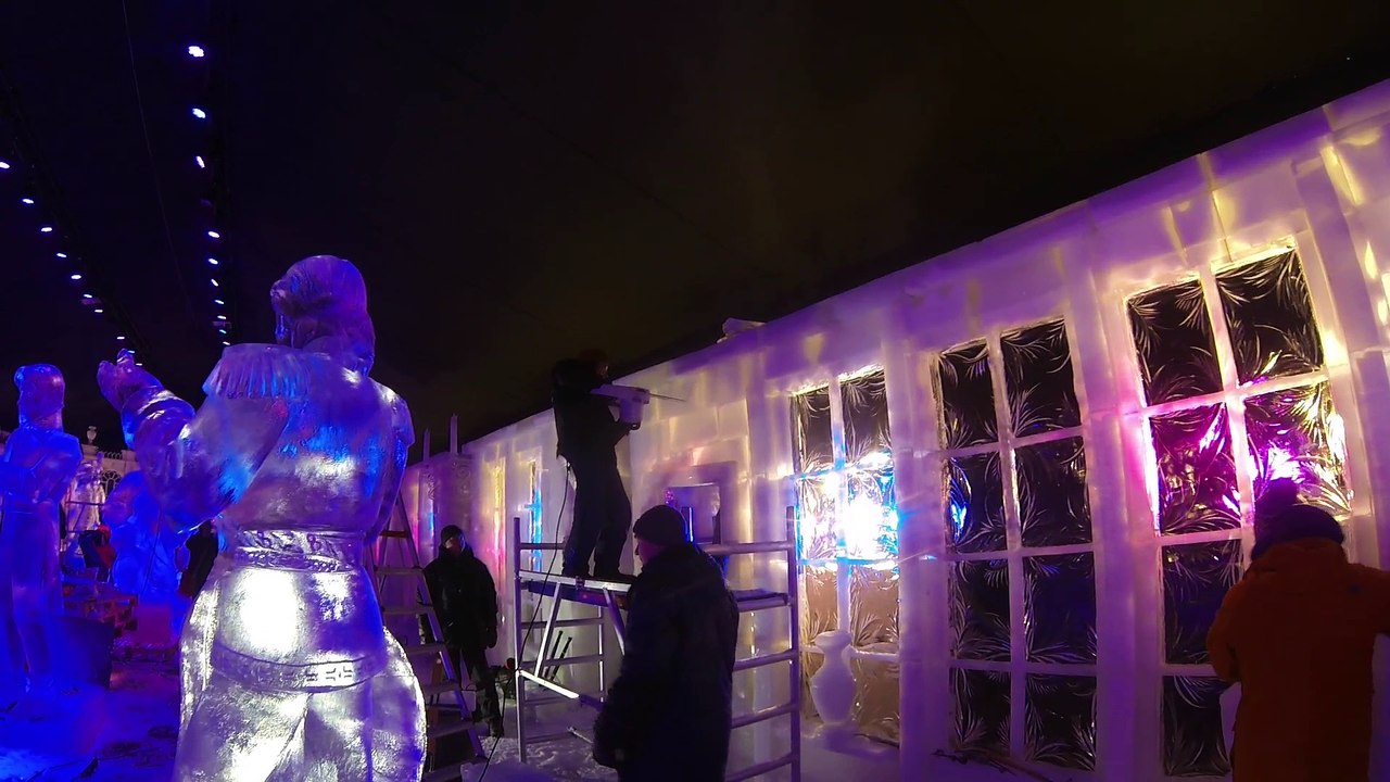 Metz Féérie de glace 2016 les sculpteurs au travail