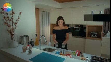 Tum Bin 2 -- Neha Kakkar -- New Crazy love -- song 2016 - YouTube