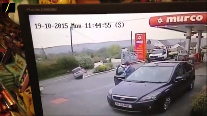 Sooooo funny! Enjoy this funny video of epic fails [NEW] - try not to laugh