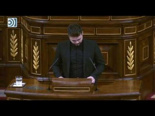 Rufián protagoniza un discurso plagado de insultos