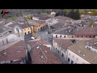 Download Video: Norcia - Attività aerea di monitoraggio con droni nelle zone colpite da terremoto (07.11.16)