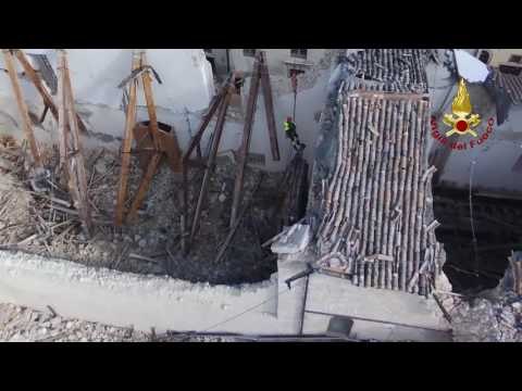 Norcia - Chiesa di San Francesco, recupero Vergine di Jacopo Siculo 1541 (05.11.16)