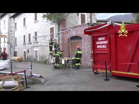 Borgo di Arquata (AP) - Messa in sicurezza edificio (06.11.16)