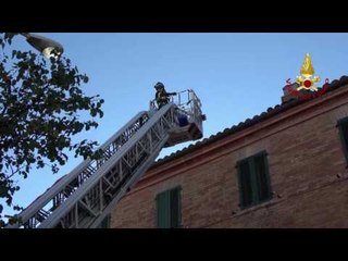 Camerino - Rimozione camino (01.11.16)