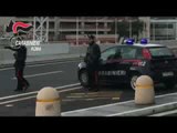 Roma - Droga e soldi in auto, arrestati (31.10.16)