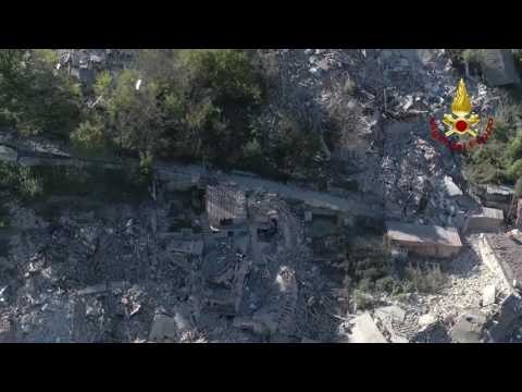 Pescara del Tronto - Immagini aeree (30.10.16)