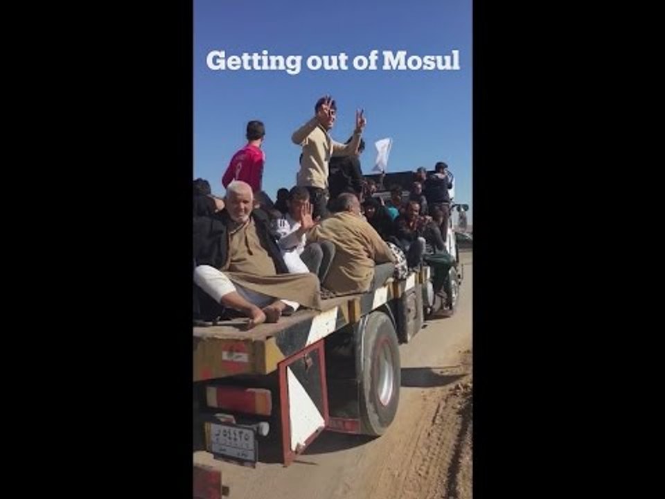 Taking back Mosul #7: Civilians stream out of Mosul by trucks, buses and on foot