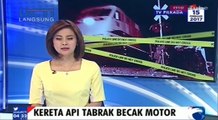 Becak Motor Ditabrak Kereta Api