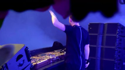 Hardwell Live at Tomorrowland 2015 [FULL HD + Intro]_83