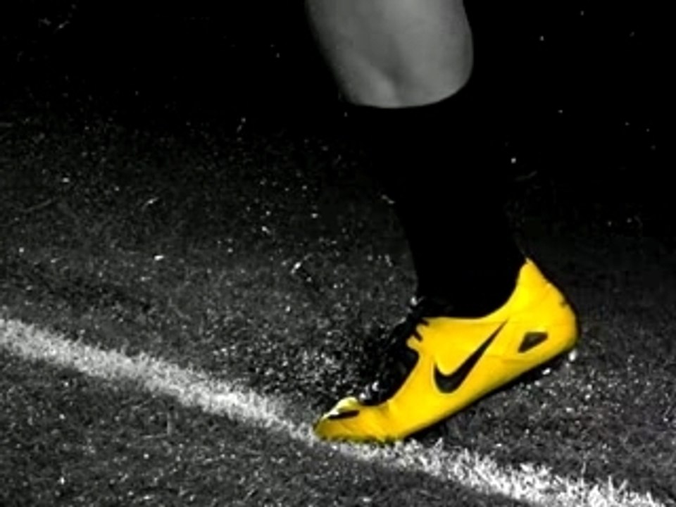 Nike_strike_high