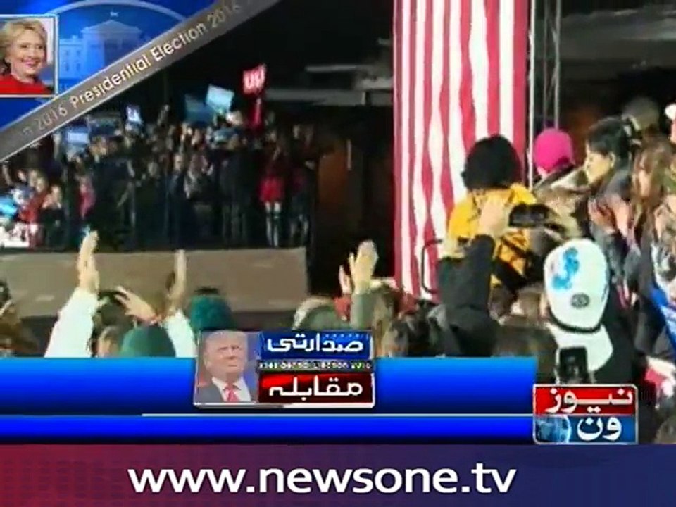 Obama joins Hillary Clinton at Philadelphia rally