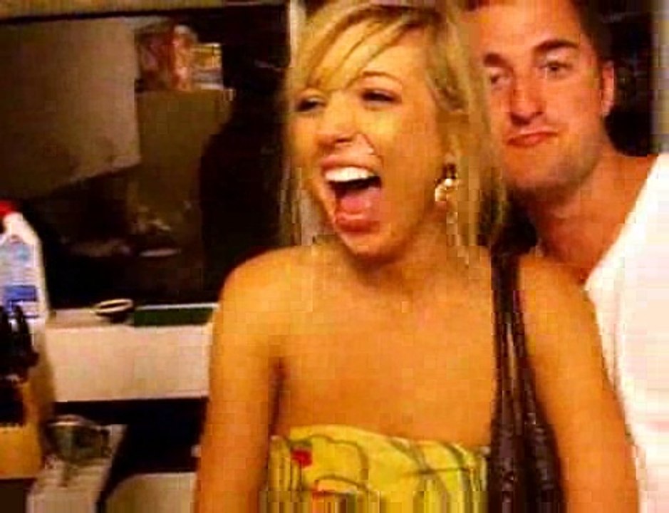 Fou rire dune blonde