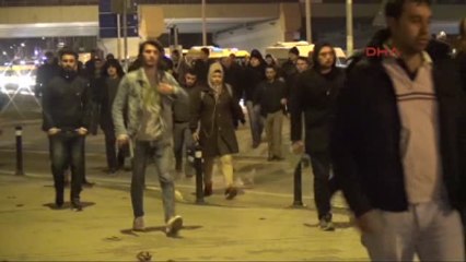 Istanbul'da Gece Karanlığında Işbaşı