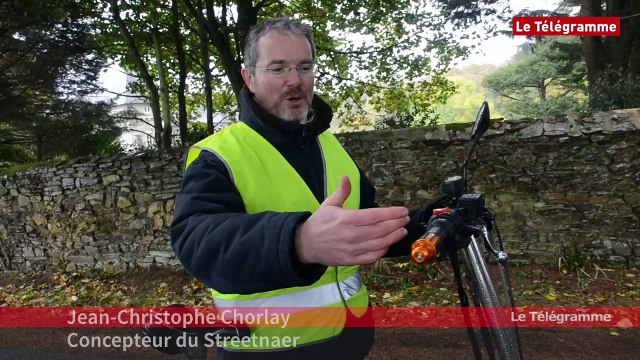 Plestin-les-Grèves (22). Le Streetnaer, un drôle d'engin qui serpente sur les chemins