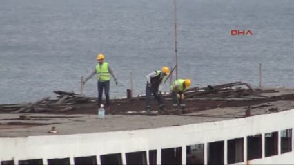 Yalova?daki Inkılap Vapuru?nun Sökümüne Başlandı