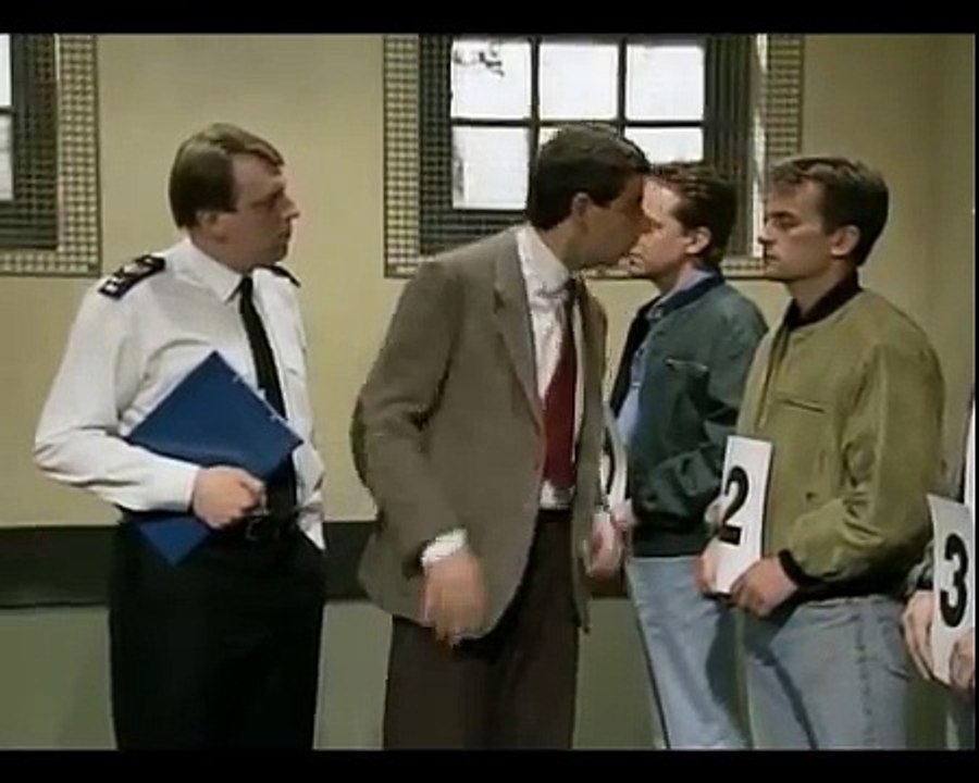 Mr. Bean - Line Up (Mr Bean Goes to Town ) (NEW)