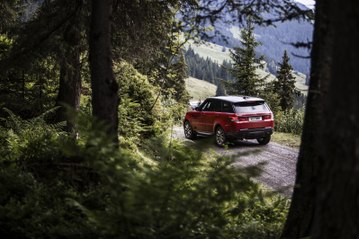 Download Video: VÍDEO: Ben Collins y el Range Rover Sport en los Alpes