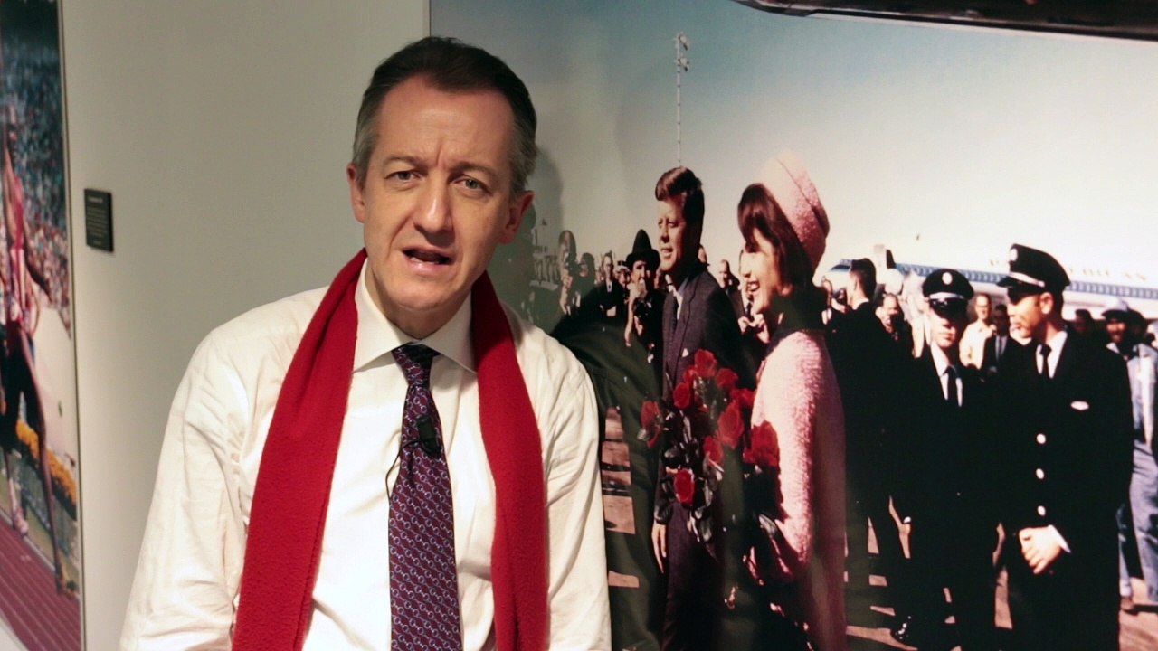 "Aux États-Unis, la campagne présidentielle ressemble à une série télé"-L'édito de Christophe Barbier