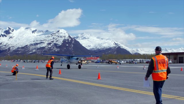 Concours d'atterrissage et décollage sur petite distance