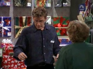 Caroline In The City - 210 - Caroline And The Red Sauce