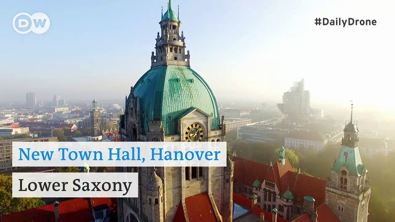 #DailyDrone: New Town Hall, Hanover