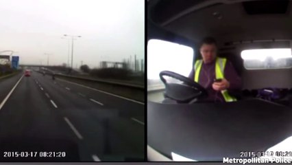 الأصدام اثناء الأمساك بالجوال