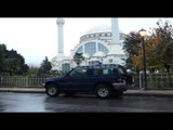 Ora News - Shkodër, maskat grabisin xhaminë “Ebu Beker”