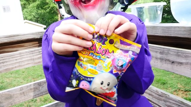 Bath Bombs With The Joker !!! Superhero Kids Videos Surprise Spongebob Bath Bomb Toys ZerO From DCTC