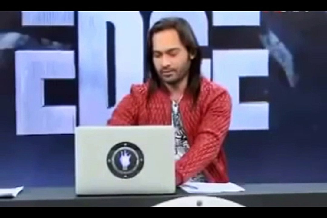 Nawaz Sharif PM ny Jahaz mein mery saat Kia---- Kia - Girl ny sab bta dia