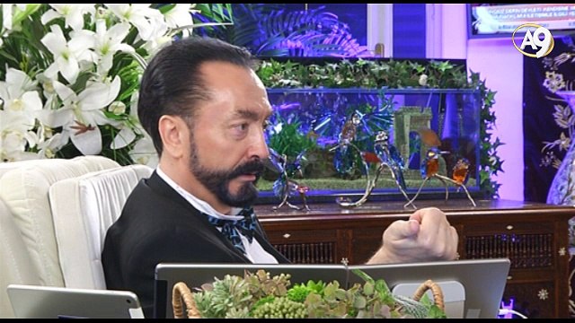 İngiliz derin devletinin ajanları teknolojiyi çok iyi kullanarak Müslümanlardan bilgi taşıyorlar.