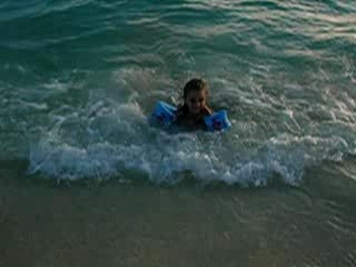 jennifer bord de plage en rep. dom.