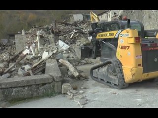 Tufo (AP) - Terremoto, ripristino della viabilità (08.11.16)