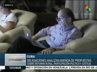 Discuten Gobierno colombiano y FARC temas para afinar acuerdo final