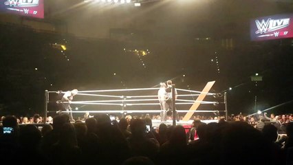 WWE Seth Rollis vs Kevin Owens Street Fight Match in Munich 3.11.16