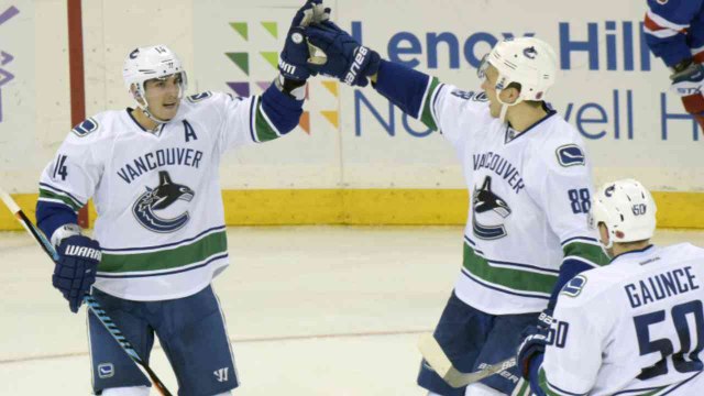 Canucks End Nine-Game Losing Streak