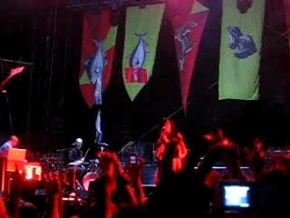 Bjork, Army of Me, Nimes 23 aout