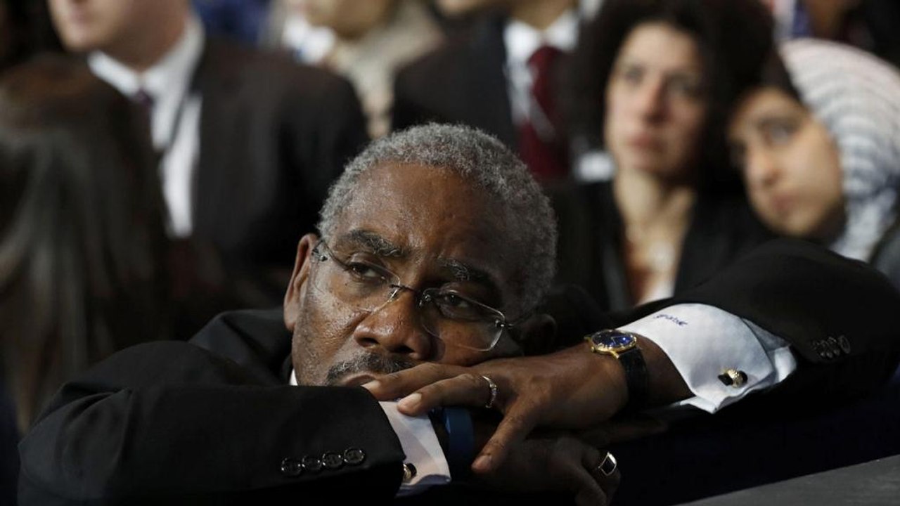 Il silenzio di Hillary Clinton