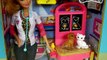 Mattel - Barbie Careers Pet Vet Doll and Playset