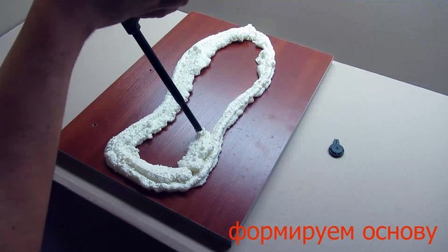 Высший пилотаж! Лицо из монтажной пены