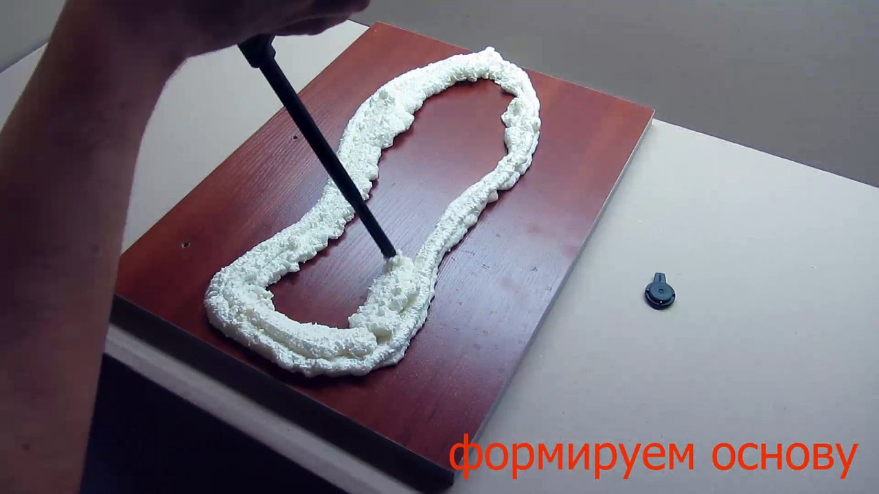 Высший пилотаж! Лицо из монтажной пены