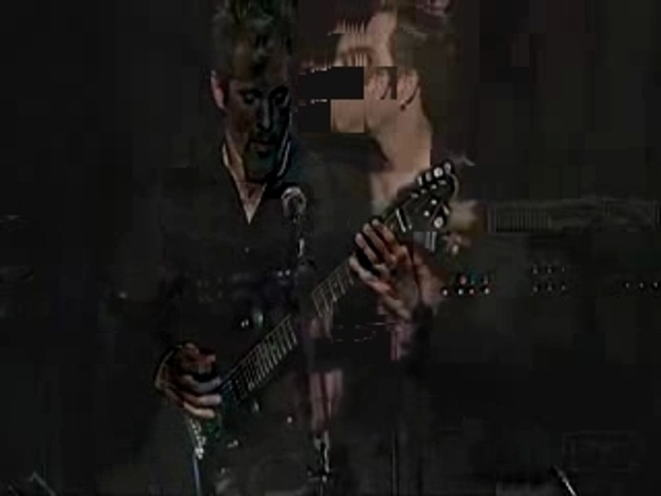 B John Petrucci - Dammage control