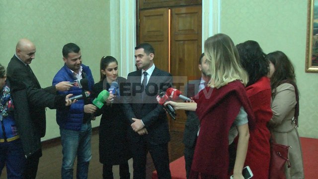 Report TV - Opozita braktis Konferencën për Buxhetin 2017, PD: Propagandë