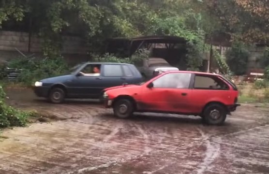 Drift : Suzuki Swift vs Fiat Uno