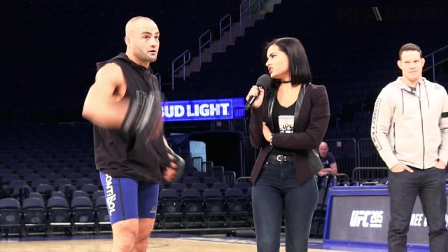 Eddie Alvarez expects a violent finish of Conor McGregor at UFC 205