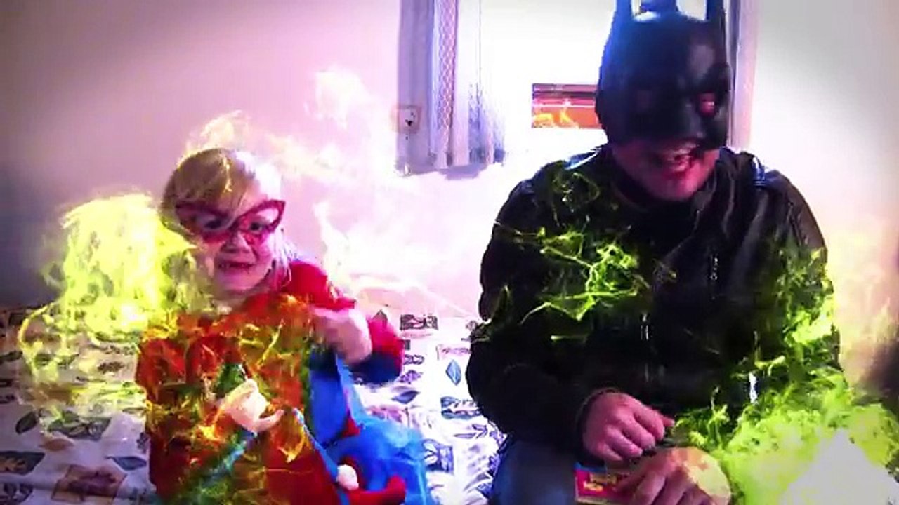 BATMAN vs SPIDERGIRL in a FARTING superhero contest In Real Life (Gross Poops and Farts) NEW 2016