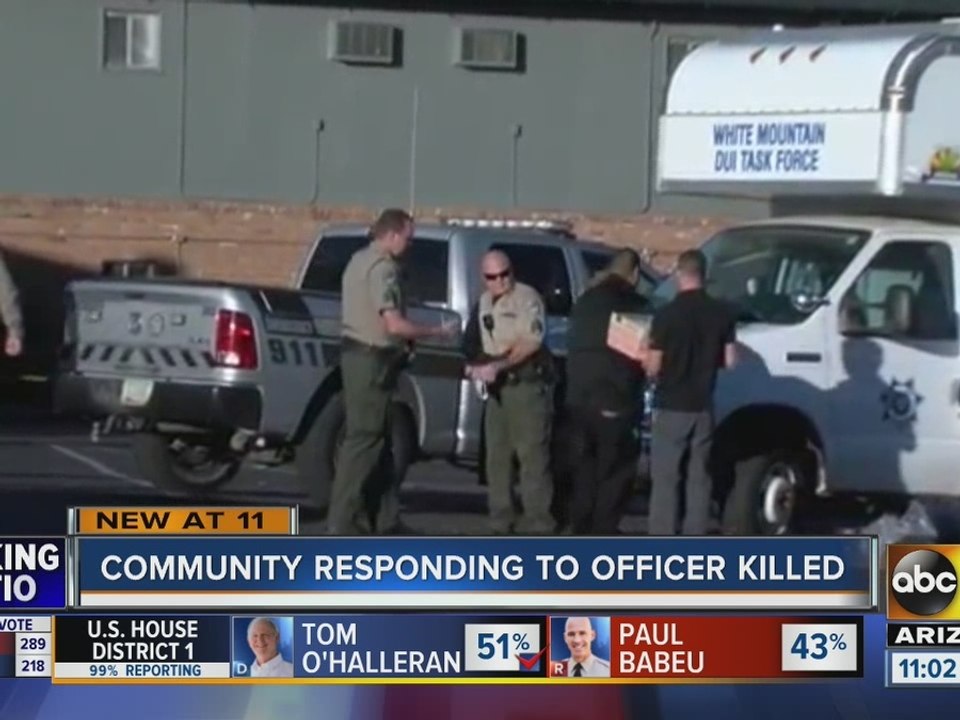 Community rallies around officers after Show Low Police Officer was killed