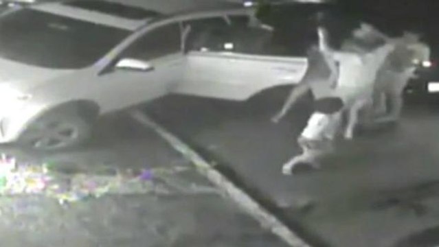 Polícia do Rio procura criminosos que sequestraram homem na frente do filho