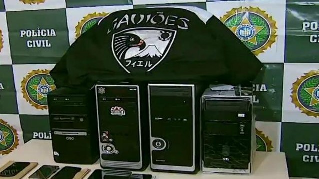 Três corintianos suspeitos de ameaçar uma juíza estão foragidos