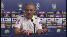 Tite muestras las cartas de Brasil en sesión previa al partido con Argentina